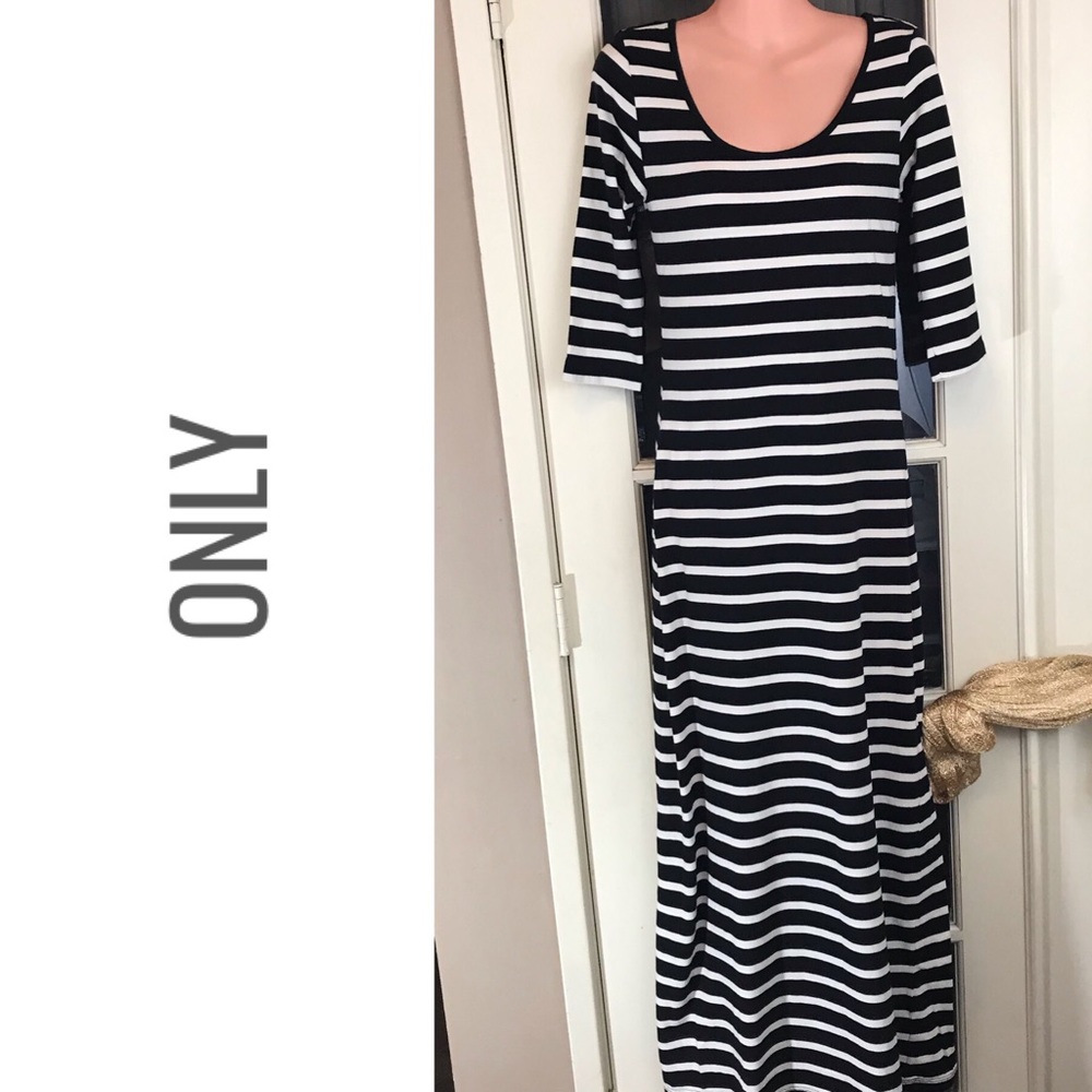 ONLY - Black and white striped dress